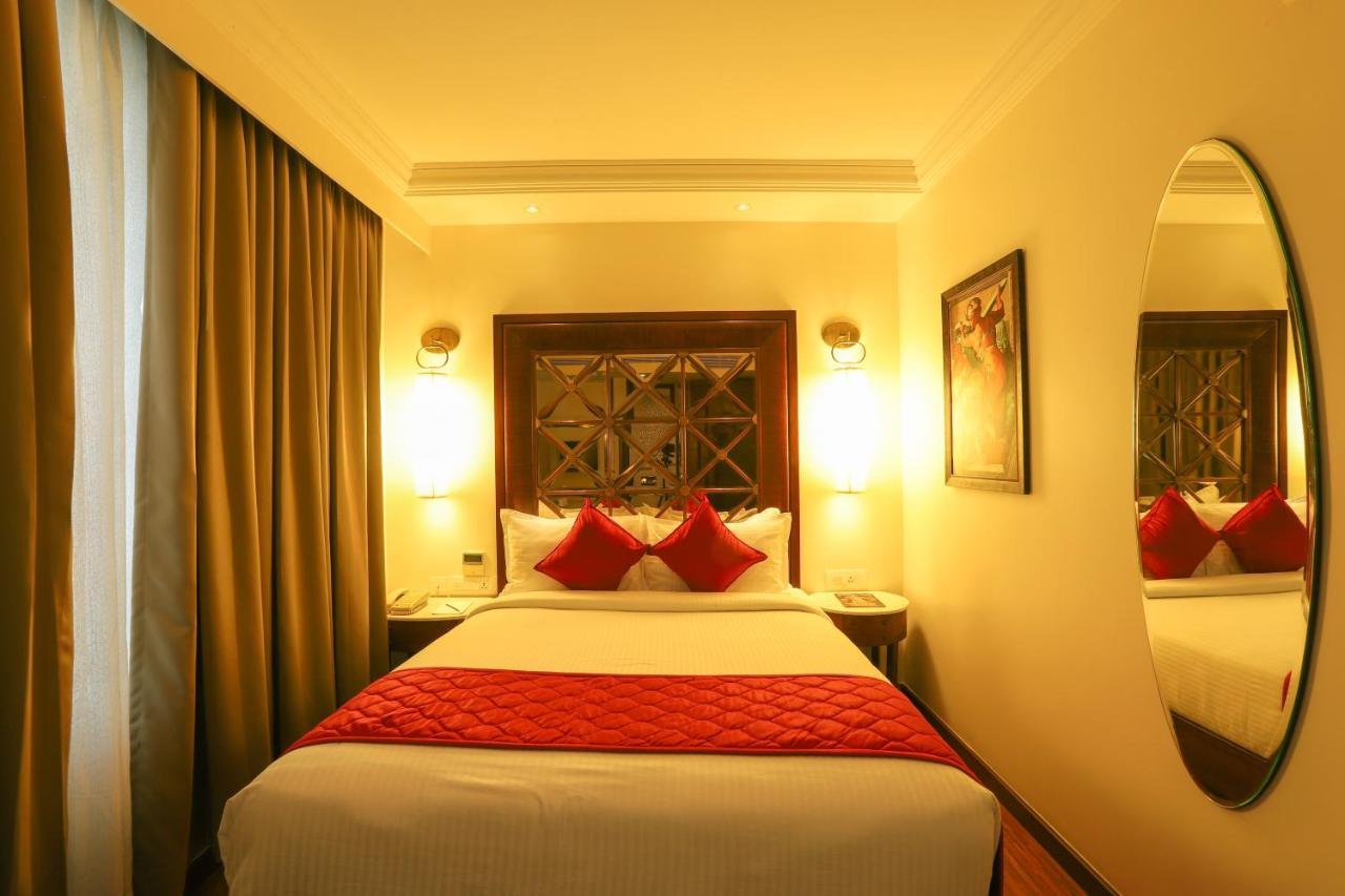 The Saibaba Hotel Chennai Exterior foto